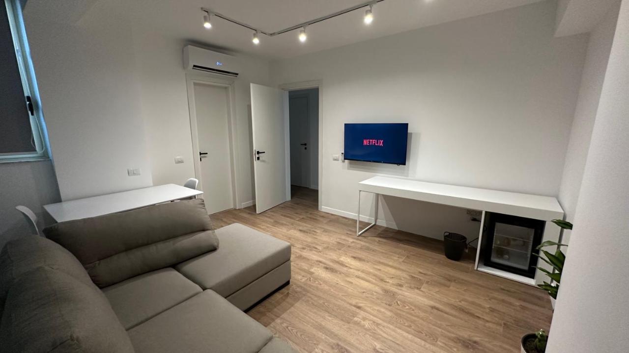Scandinavian Apartments Al Tirana Esterno foto